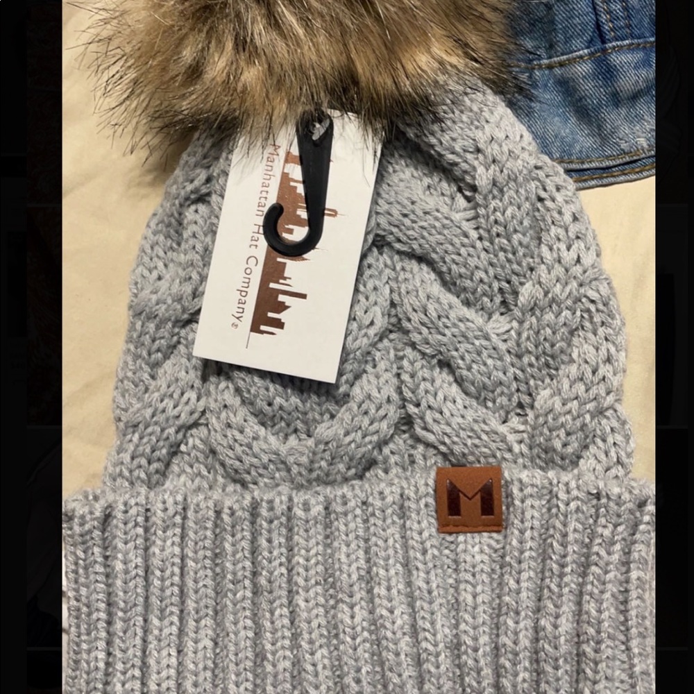 Manhattan Hat Company Knit Gray Hat with Faux Fur Pom-pom